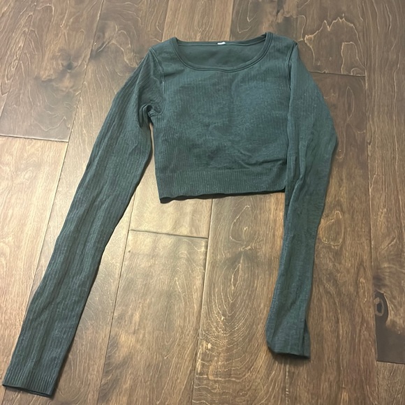 Lulu lemon long sleeve top - Picture 1 of 4